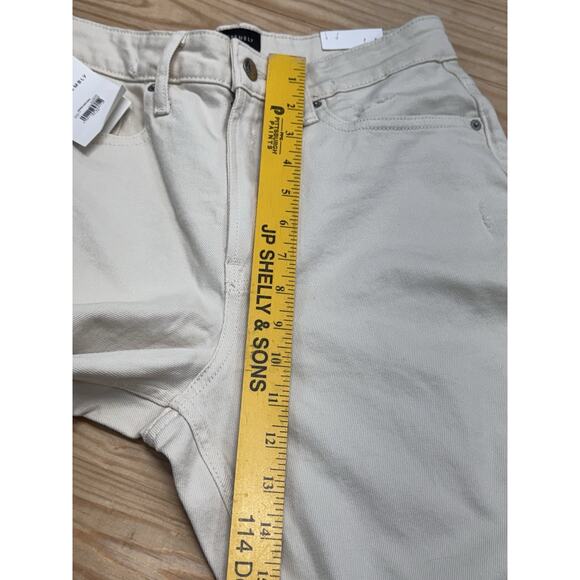 Free Assembly Women’s Denim Jeans Super High Rise Straight Size 4 Raw Hem - Picture 11 of 11